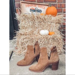 DOLCE VITA slit booties